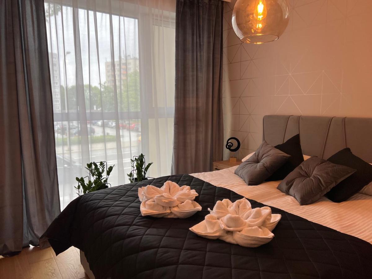 Family & Business Elegant Apartments, Kadzielnia, Wdk, Stadion Korona -1 Bedroom, Terrace, Garage, New! Кельце Екстер'єр фото