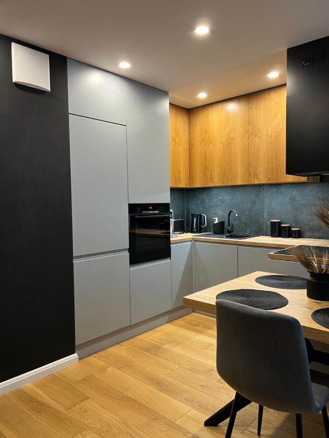 Family & Business Elegant Apartments, Kadzielnia, Wdk, Stadion Korona -1 Bedroom, Terrace, Garage, New! Кельце Екстер'єр фото